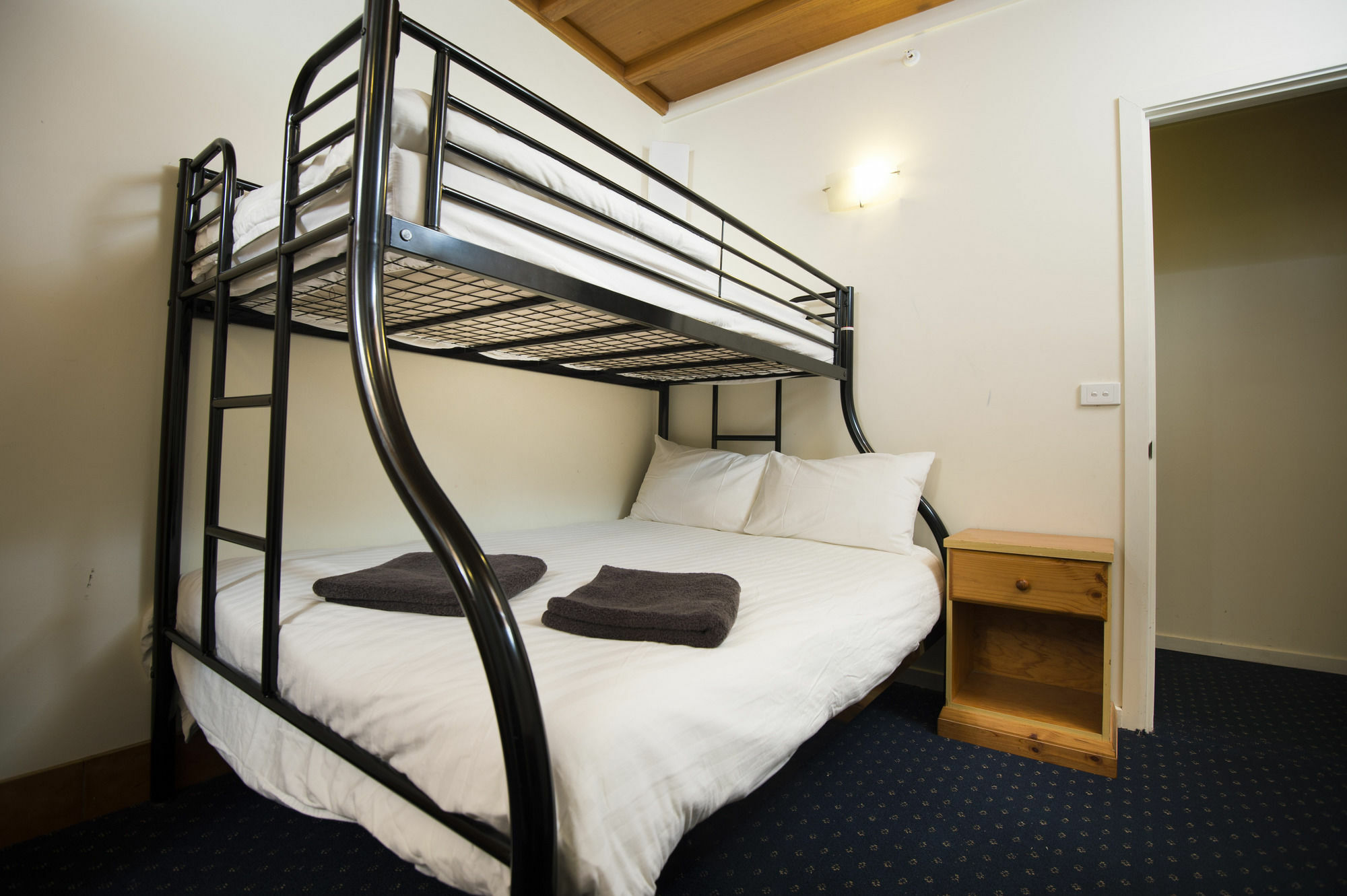 Enzian Hotel Mt Buller Mount Buller Exterior foto